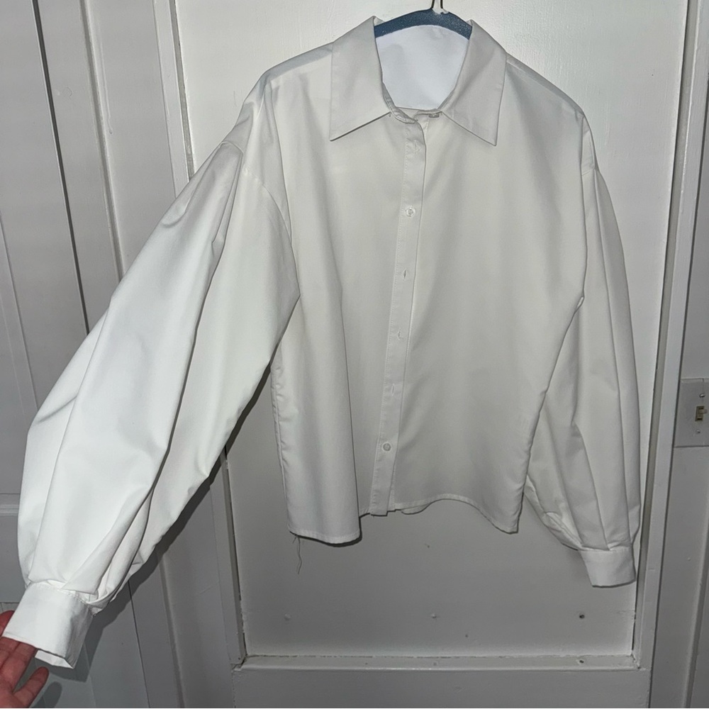 Puff Sleeve Button Down - Picture 6 of 8